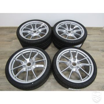 Porsche 991.1 C4/C4S/GTS 20-inch "Carrera S III" complete wielen, velgen + winterbanden PIRELLI