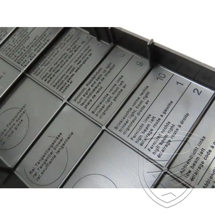 Couvercle de boîte à fusibles pour Porsche 911 '78-'83 