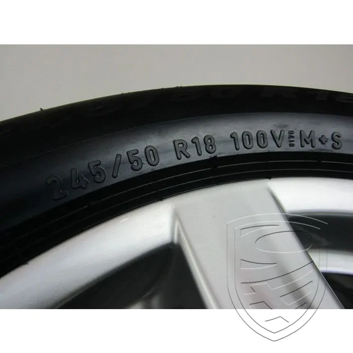 Porsche 970 Panamera 18 pouces "Panamera Turbo 2" jeu de roues complètes , jantes + pneus d'hiver PIRELLI Sottozero