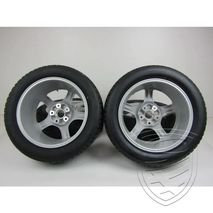 Porsche 970 Panamera 18 pouces "Panamera Turbo 2" jeu de roues complètes , jantes + pneus d'hiver PIRELLI Sottozero