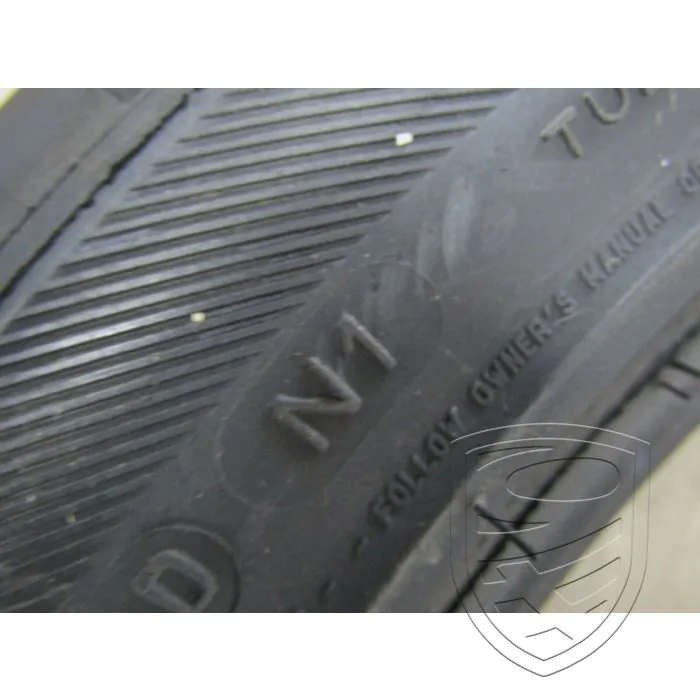 1x Pneu été MICHELIN 4x4 Diamaris 275/40 R20 106Y N1 XL Porsche 958 Cayenne