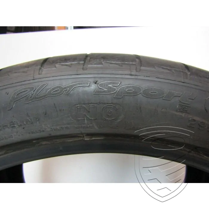 1x Pneu d'été MICHELIN Pilot Sport 295/35 ZR20 105Y N0 Porsche 991 5,4mm