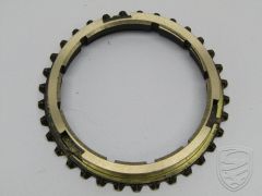 Synchroniser ring for Porsche 924 S from '80 and 944 2.5L/S/S2 5th gear
