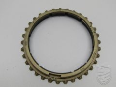 Synchroniser ring for Porsche 924 S from '80 and 944 2.5L/S/S2 2nd gear